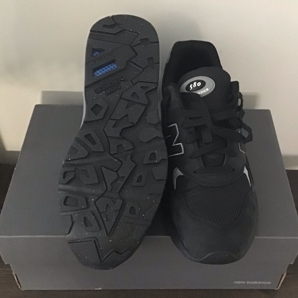 New Balance 580 - Picture 2 of 3